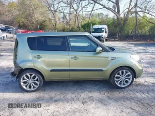 2011 Kia Soul + with VIN KNDJT2A26B7281206, listed as a IAAI auction lot 41919876 with 213,970 mi miles. Bid and sale history available at carsss.com. Image 13.