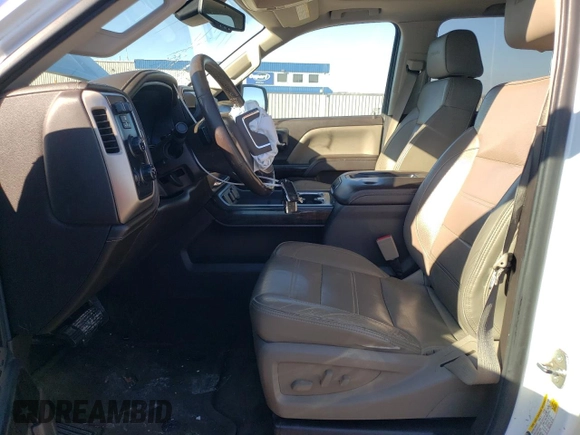 2015 GMC Sierra 2500HD Denali z VIN 1GT120EG1FF191664, wystawiony jako Copart lot #80010794 z przebiegiem 169 060 mil mil oraz Szkoda całkowita • Salvage title. Historia ofert i sprzedaży dostępna na DreamBid. Obrazek 7.