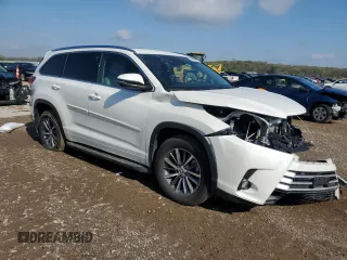 2018 Toyota Highlander SE with VIN 5TDJZRFH2JS538211, listed as a Copart auction lot 53752065 with 58,706 mi miles and Salvage title. Bid and sale history available at DreamBid. Image 4.