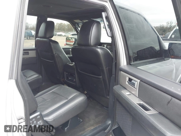 2015 Ford Expedition EL XLT with VIN 1FMJK1HT8FEF19873, listed as a IAAI auction lot 41329651 with 233,889 mi miles. Bid and sale history available at carsss.com. Image 8.