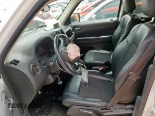 2017 Jeep Patriot Sport SE with VIN 1C4NJPBA6HD202041, listed as a Copart auction lot 61587905 with 78,562 mi miles and Salvage title. Bid and sale history available at DreamBid. Image 7.