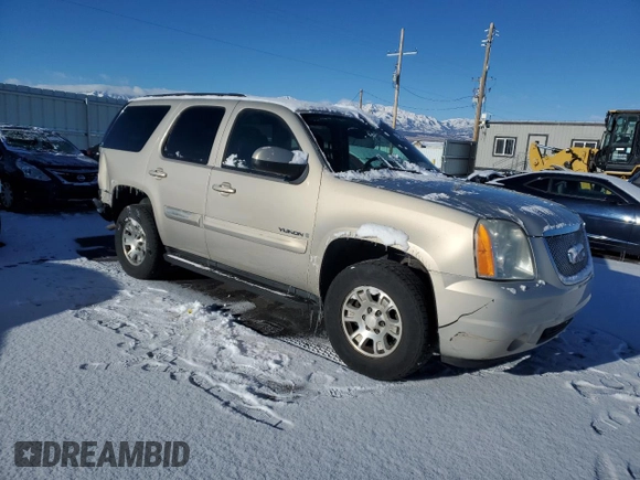 2007 GMC Yukon SLE w/3SA with VIN 1GKFC13C27J297648, listed as a Copart auction lot 44720265 with 133,046 mi miles and Salvage Title. Bid and sale history available at carsss.com. Image 4.