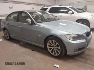 2011 BMW 3 Series 328i xDrive z VIN WBAPK5C56BA811034, wystawiony jako IAAI lot #41870924 z przebiegiem Nie podano mil oraz . Historia ofert i sprzedaży dostępna na DreamBid. Obrazek 1.