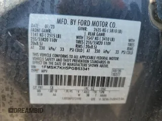 2023 Ford Explorer ST-Line z VIN 1FMSK7KH5PGB53341, wystawiony jako Copart lot #56316855 z przebiegiem 23 657 mil mil oraz Szkoda całkowita • Salvage title. Historia ofert i sprzedaży dostępna na DreamBid. Obrazek 13.