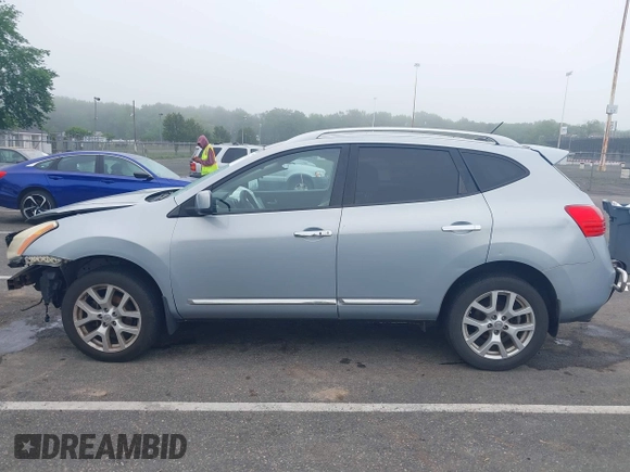 2011 Nissan Rogue SV z VIN JN8AS5MV7BW263575, wystawiony jako IAAI lot #42284471 z przebiegiem 101 313 mil mil oraz . Historia ofert i sprzedaży dostępna na DreamBid. Obrazek 14.