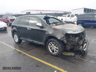 2013 Ford Edge SE with VIN 2FMDK3GC0DBB34908, listed as a IAAI auction lot 41131575 with 136,775 mi miles. Bid and sale history available at carsss.com. Image 1.