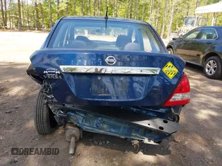 2008 Nissan Versa S z VIN 3N1BC11E08L459840, wystawiony jako IAAI lot #42070824 z przebiegiem 38 686 mil mil oraz . Historia ofert i sprzedaży dostępna na DreamBid. Obrazek 16.