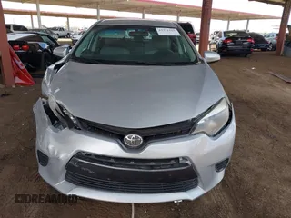 2015 Toyota Corolla L z VIN 5YFBURHE1FP313168, wystawiony jako IAAI lot #42371167 z przebiegiem 121 114 mil mil oraz . Historia ofert i sprzedaży dostępna na DreamBid. Obrazek 12.