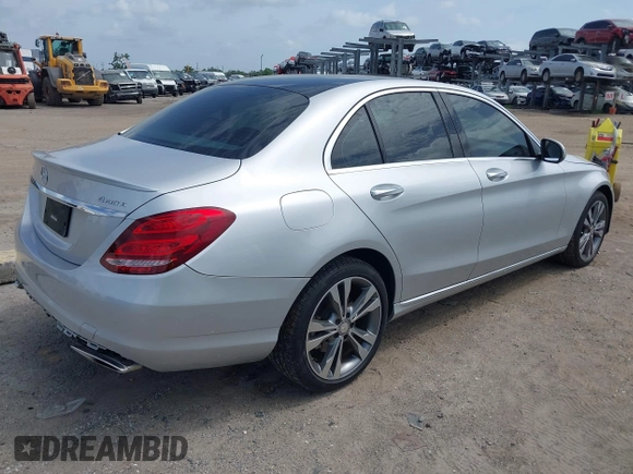 2016 Mercedes-Benz C 300 Luxury with VIN 55SWF4KB0GU138307, listed as a IAAI auction lot 42493236 with 71,342 mi miles and . Bid and sale history available at DreamBid. Image 4.
