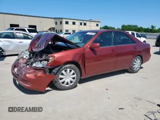 2004 Toyota Camry LE z VIN 4T1BE32K44U329370, wystawiony jako Copart lot #57725805 z przebiegiem 241 741 mil mil oraz Szkoda całkowita • Salvage title. Historia ofert i sprzedaży dostępna na DreamBid. Obrazek 1.