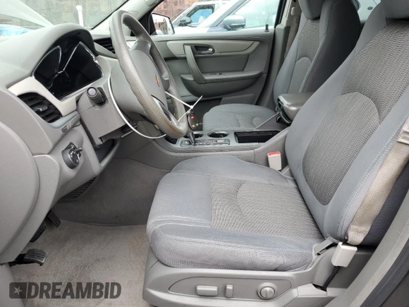 2015 Chevrolet Traverse LS z VIN 1GNKRFKD5FJ297259, wystawiony jako Copart lot #59894545 z przebiegiem 122 142 mil mil oraz Szkoda całkowita • Salvage title. Historia ofert i sprzedaży dostępna na DreamBid. Obrazek 7.