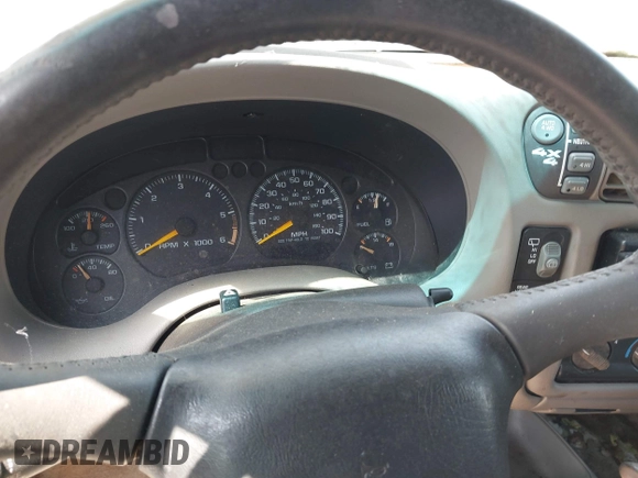 2001 GMC Jimmy SLE z VIN 1GKDT13W612136433, wystawiony jako IAAI lot #42336277 z przebiegiem Nie podano mil oraz . Historia ofert i sprzedaży dostępna na DreamBid. Obrazek 7.