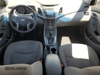 2016 Hyundai Elantra SE z VIN 5NPDH4AE1GH769874, wystawiony jako Copart lot #62957465 z przebiegiem 190 006 mil mil oraz Szkoda całkowita • Salvage title. Historia ofert i sprzedaży dostępna na DreamBid. Obrazek 8.