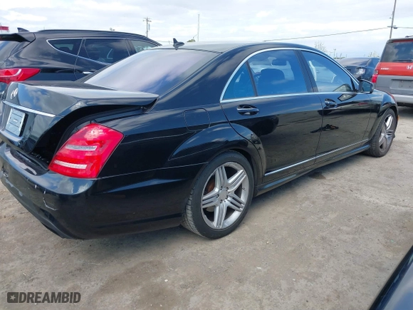 2012 Mercedes-Benz S-Class S 550 with VIN WDDNG7DB3CA465141, listed as a IAAI auction lot 41882056 with 142,110 mi miles. Bid and sale history available at carsss.com. Image 4.