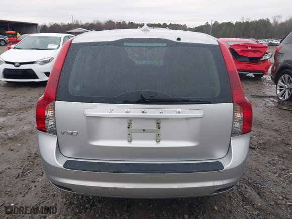 2009 Volvo V50 2.4L with VIN YV1MW382592450021, listed as a IAAI auction lot 41548748 with 155,631 mi miles. Bid and sale history available at carsss.com. Image 16.