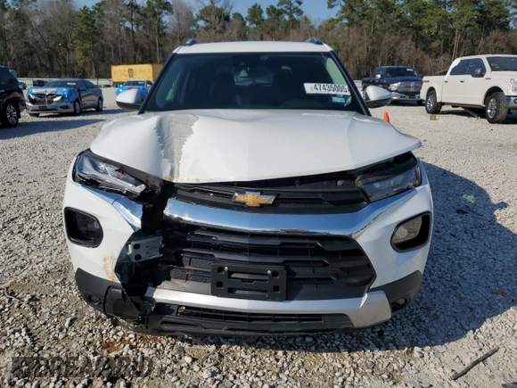 2023 Chevrolet TrailBlazer LT with VIN KL79MPS2XPB053934, listed as a Copart auction lot 47435005 with 21,830 mi miles and Salvage Title. Bid and sale history available at DreamBid. Image 5.