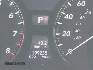 2010 Lexus LS 460 с VIN JTHCL5EF2A5007615, выставлен на аукционе IAAI как лот 42548904 с пробегом 199 235 миль миль и . История ставок и продаж доступна на DreamBid. Изображение 15.