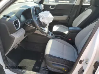 2024 Hyundai Venue Limited z VIN KMHRC8A35RU284006, wystawiony jako Copart lot #54120715 z przebiegiem 33 591 mil mil oraz Szkoda całkowita • Salvage title. Historia ofert i sprzedaży dostępna na DreamBid. Obrazek 7.