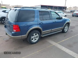 2003 Ford Explorer Eddie Bauer z VIN 1FMZU74K53ZB33588, wystawiony jako IAAI lot #41830741 z przebiegiem 142 978 mil mil oraz . Historia ofert i sprzedaży dostępna na DreamBid. Obrazek 4.
