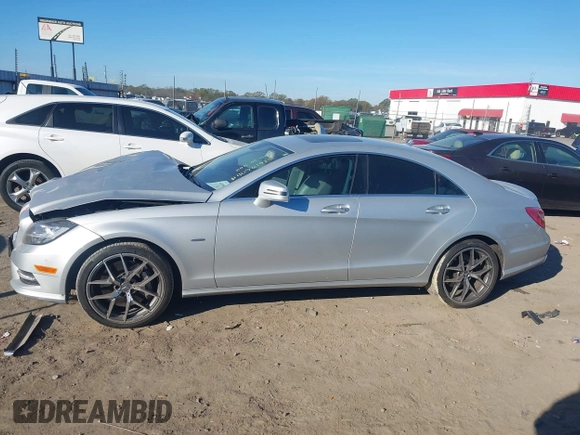 2012 Mercedes-Benz CLS 550 с VIN WDDLJ7DB2CA016431, выставлен на аукционе IAAI как лот 40961925 с пробегом 121 719 миль миль и . История ставок и продаж доступна на DreamBid. Изображение 14.
