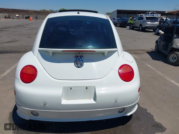 1999 Volkswagen Beetle GLS with VIN 3VWCC21C9XM451389, listed as a IAAI auction lot 42542673 with 162,062 mi miles and . Bid and sale history available at DreamBid. Image 16.