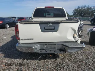 2021 Nissan Frontier SV z VIN 1N6ED0EA6MN711252, wystawiony jako Copart lot #83460784 z przebiegiem 168 655 mil mil oraz Czysty tytuł • Clean title. Historia ofert i sprzedaży dostępna na DreamBid. Obrazek 6.