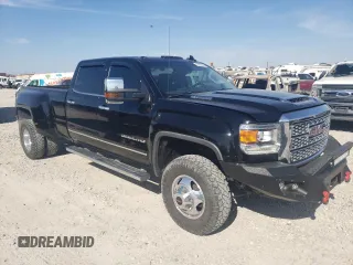 2018 GMC Sierra 3500HD Denali z VIN 1GT42YEY6JF115211, wystawiony jako Copart lot #78333694 z przebiegiem 178 170 mil mil oraz Czysty tytuł • Clean title. Historia ofert i sprzedaży dostępna na DreamBid. Obrazek 4.