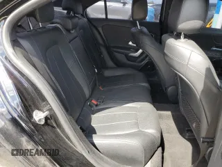 2021 Mercedes-Benz A 220 z VIN W1K3G4FB6MJ301564, wystawiony jako Copart lot #52358605 z przebiegiem 120 746 mil mil oraz Szkoda całkowita • Salvage title. Historia ofert i sprzedaży dostępna na DreamBid. Obrazek 10.