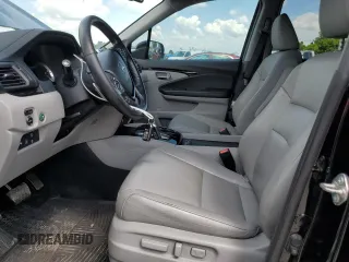 2017 Honda Pilot Touring with VIN 5FNYF6H99HB018503, listed as a Copart auction lot 63087025 with 369,312 mi miles and Clean title. Bid and sale history available at DreamBid. Image 7.
