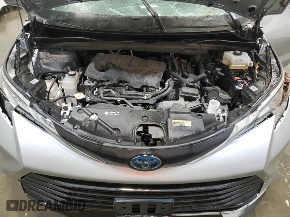 2021 Toyota Sienna XLE z VIN 5TDYRKEC5MS054064, wystawiony jako Copart lot #47661915 z przebiegiem 42 050 mil mil oraz Czysty tytuł • Clean title. Historia ofert i sprzedaży dostępna na DreamBid. Obrazek 12.