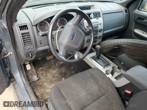 2010 Ford Escape XLT с VIN 1FMCU0D7XAKB80663, выставлен на аукционе Copart как лот 52850925 с пробегом 122 806 миль миль и Списание • Salvage title. История ставок и продаж доступна на DreamBid. Изображение 8.