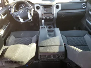 2016 Toyota Tundra SR5 z VIN 5TFDW5F15GX518409, wystawiony jako Copart lot #46624445 z przebiegiem 111 452 mil mil oraz Szkoda całkowita • Salvage title. Historia ofert i sprzedaży dostępna na DreamBid. Obrazek 8.