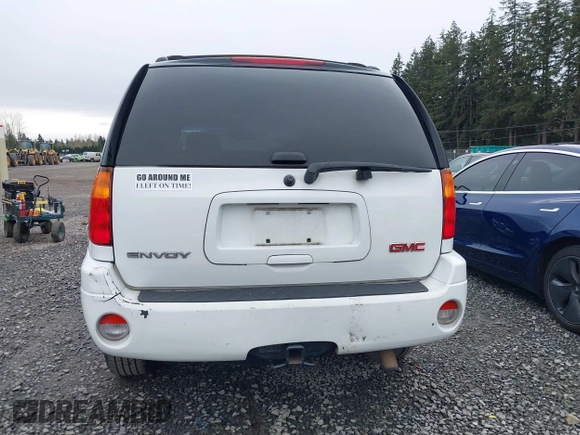 2009 GMC Envoy SLE with VIN 1GKDS33S892108589, listed as a IAAI auction lot 41883738 with 172,027 mi miles. Bid and sale history available at carsss.com. Image 16.