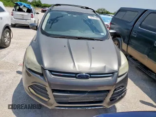 2013 Ford Escape SE with VIN 1FMCU0GX6DUC34335, listed as a Copart auction lot 57771325 with 153,004 mi miles and Clean title. Bid and sale history available at DreamBid. Image 5.