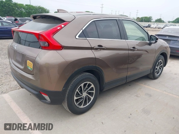 2020 Mitsubishi Eclipse Cross ES z VIN JA4AS3AAXLZ021438, wystawiony jako IAAI lot #41900181 z przebiegiem 91 306 mil mil oraz . Historia ofert i sprzedaży dostępna na DreamBid. Obrazek 4.