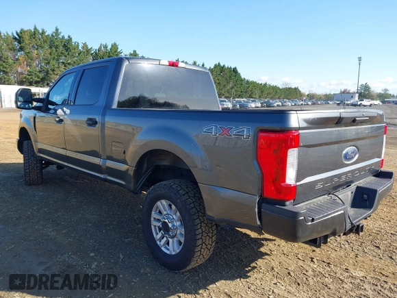 2018 Ford Super Duty F-250 SRW XL with VIN 1FT7W2B64JEC34849, listed as a IAAI auction lot 41970883 with 191,631 mi miles. Bid and sale history available at carsss.com. Image 3.