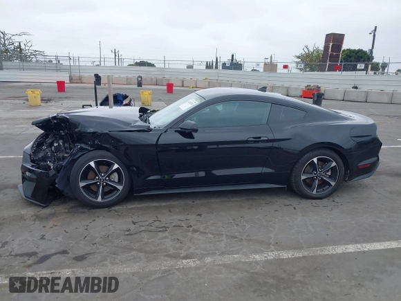 2021 Ford Mustang EcoBoost z VIN 1FA6P8TH7M5115490, wystawiony jako IAAI lot #42428724 z przebiegiem 47 417 mil mil oraz . Historia ofert i sprzedaży dostępna na DreamBid. Obrazek 14.