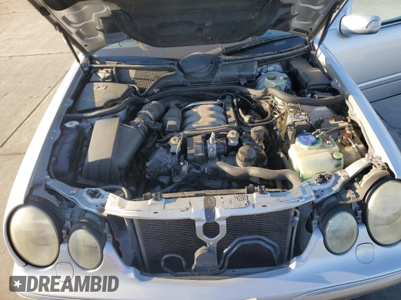 2001 Mercedes-Benz E-Class AWD with VIN WDBJH82J81X061329, listed as a Copart auction lot 50560685 with 0 mi miles and Non Repairable. Bid and sale history available at carsss.com. Image 11.
