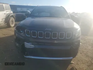 2024 Jeep Compass Limited z VIN 3C4NJDCN7RT590196, wystawiony jako Copart lot #51952935 z przebiegiem 18 926 mil mil oraz Czysty tytuł • Clean title. Historia ofert i sprzedaży dostępna na DreamBid. Obrazek 5.