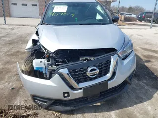 2020 Nissan Kicks S with VIN 3N1CP5BV5LL527783, listed as a IAAI auction lot 41798404 with 53,834 mi miles and . Bid and sale history available at DreamBid. Image 6.