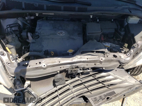 2012 Toyota Sienna XLE AAS z VIN 5TDYK3DC5CS209528, wystawiony jako Copart lot #60453395 z przebiegiem 166 320 mil mil oraz Szkoda całkowita • Salvage title. Historia ofert i sprzedaży dostępna na DreamBid. Obrazek 12.