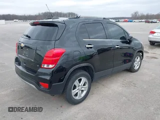 2020 Chevrolet Trax LT with VIN KL7CJLSBXLB003682, listed as a IAAI auction lot 41841753 with 114,624 mi miles and . Bid and sale history available at DreamBid. Image 4.