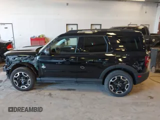 2021 Ford Bronco Sport Outer Banks z VIN 3FMCR9C60MRA80148, wystawiony jako IAAI lot #42284516 z przebiegiem 25 699 mil mil oraz . Historia ofert i sprzedaży dostępna na DreamBid. Obrazek 14.