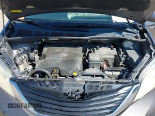 2011 Toyota Sienna LE AAS with VIN 5TDKK3DC0BS103380, listed as a IAAI auction lot 41855259 with 216,022 mi miles. Bid and sale history available at carsss.com. Image 10.