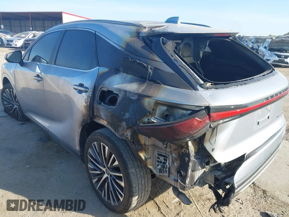 2023 Lexus RX 350 z VIN JTJCHMAA0P2005263, wystawiony jako IAAI lot #40102658 z przebiegiem Nie podano mil oraz . Historia ofert i sprzedaży dostępna na DreamBid. Obrazek 6.