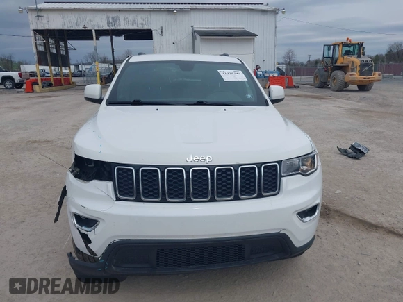 2017 Jeep Grand Cherokee Laredo with VIN 1C4RJFAG2HC605182, listed as a IAAI auction lot 41926247 with 131,474 mi miles. Bid and sale history available at carsss.com. Image 13.