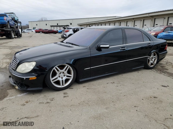 2006 Mercedes-Benz S-Class 5.0L with VIN WDBNG75JX6A483817, listed as a Copart auction lot 44381565 with 0 mi miles and Non Repairable. Bid and sale history available at carsss.com. Image 1.