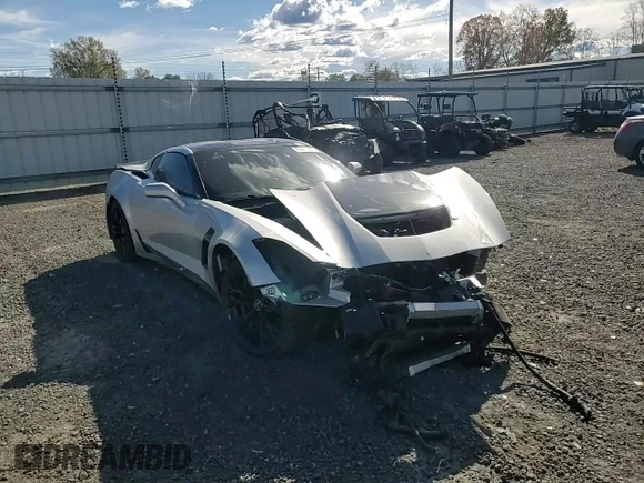 2015 Chevrolet Corvette Z06 3LZ with VIN 1G1YT2D64F5600013, listed as a Copart auction lot 81901924 with 0 mi miles and Salvage Title. Bid and sale history available at carsss.com. Image 11.