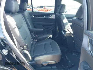 2025 Cadillac XT6 FWD Premium Luxury with VIN 1GYKPCRS1SZ118772, listed as a IAAI auction lot 41048190 with 131 mi miles. Bid and sale history available at carsss.com. Image 8.