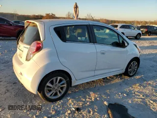 2016 Chevrolet Spark EV LT with VIN KL8CL6S00GC617212, listed as a Copart auction lot 84204304 with 61,059 mi miles and Salvage Title. Bid and sale history available at carsss.com. Image 3.